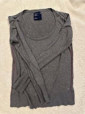 American Eagle Outfitters Gray Scoop Neck Lightweight Sweater with Red Trim